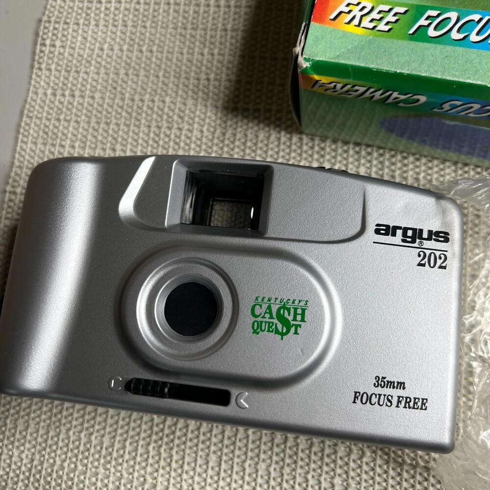 Argus 202 35mm Film Camera Focus Free w/ Box Kentucky’s Cash Quest Promo - Picture 6 of 6